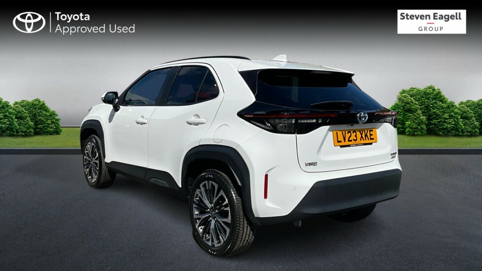 Toyota Yaris Cross 1.5 Vvt-h Excel Suv Hybrid E-cvt Awd Eu LV23XKE White #4