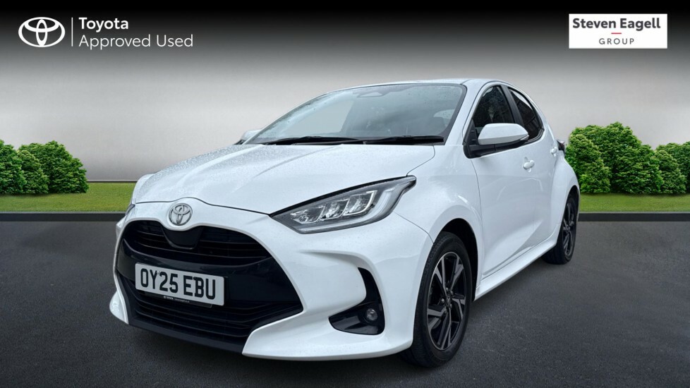 Toyota Yaris 1.5 Vvt-h Design E-cvt Euro 6 Ss OY25EBU White #3
