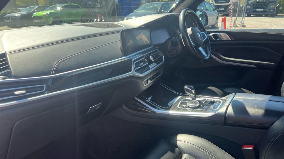 BMW X7 3.0 40D Mht M Sport Suv Hybrid Xdr GY70WUV Black #5