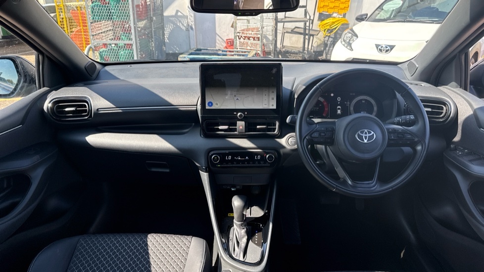 Toyota Yaris 1.5 Vvt-h Excel Hatchback Hybrid E-cvt KP74YUV Black #6