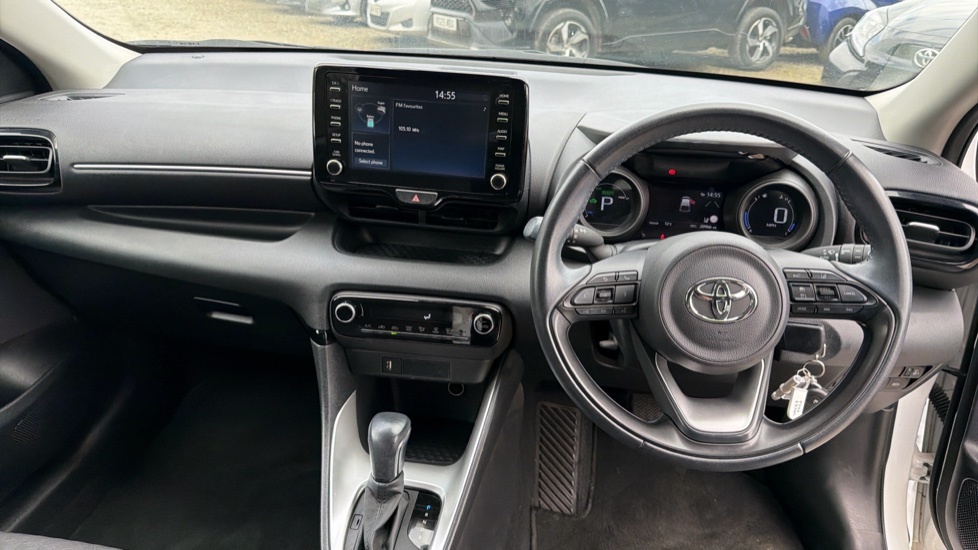 Toyota Yaris 1.5 Vvt-h Design E-cvt Euro 6 Ss VN23MXO White #6