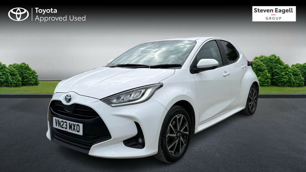 Toyota Yaris 1.5 Vvt-h Design E-cvt Euro 6 Ss VN23MXO White #3