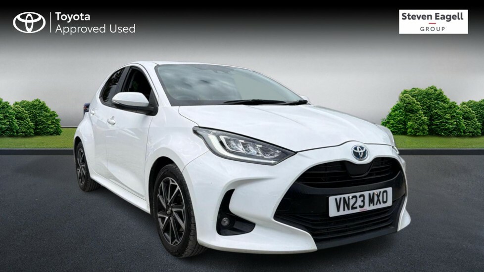 Toyota Yaris 1.5 Vvt-h Design E-cvt Euro 6 Ss White