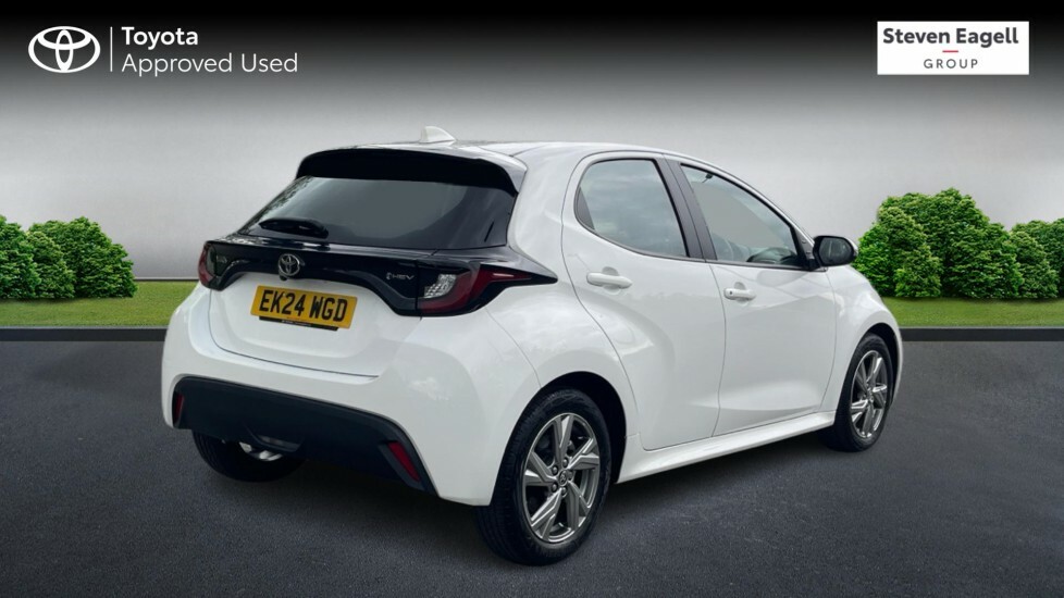 Toyota Yaris 1.5 Vvt-h Icon Hatchback Hybrid E-cvt E EK24WGD White #2