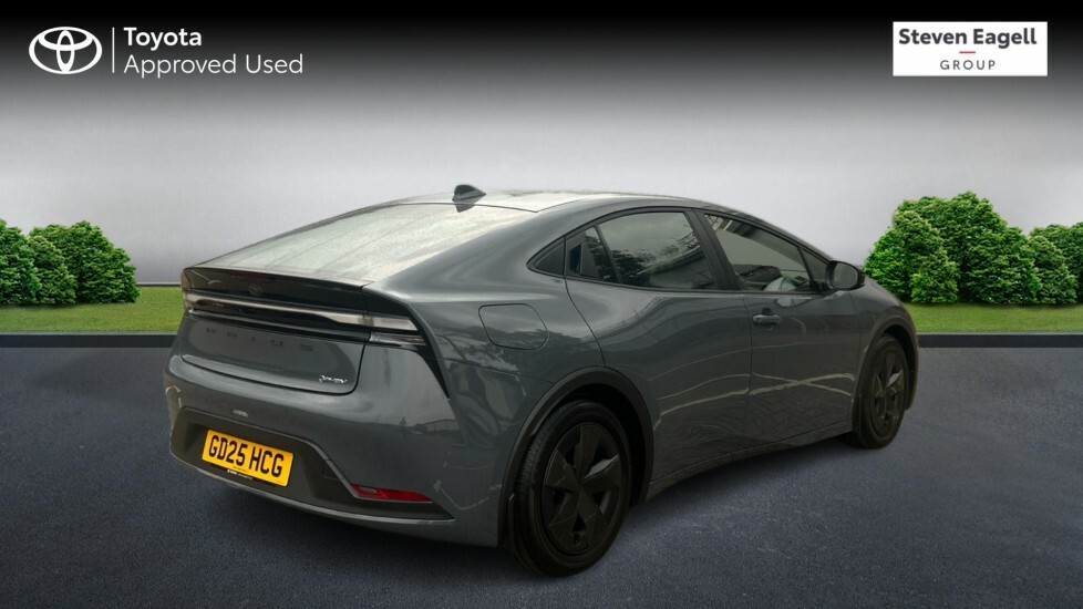Toyota Prius 2.0 13.6Kwh Design Hatchback Plug-in Hy GD25HCG #2