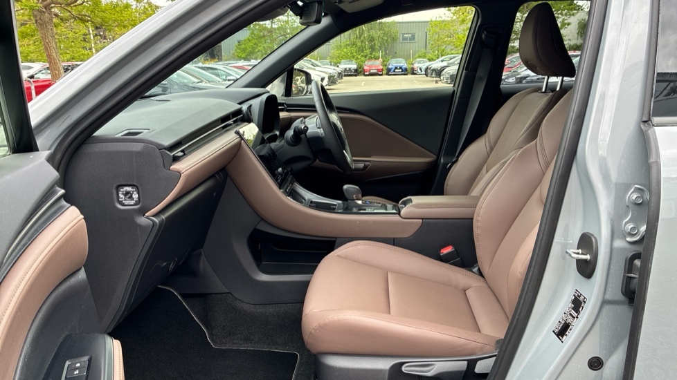 Lexus LBX 1.5 Vvt-ie Premium E-cvt Euro 6 Ss WR25OJT Grey #6
