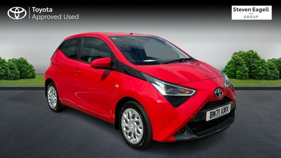 Toyota Aygo 1.0 Vvt-i X-play Euro 6 Ss Red