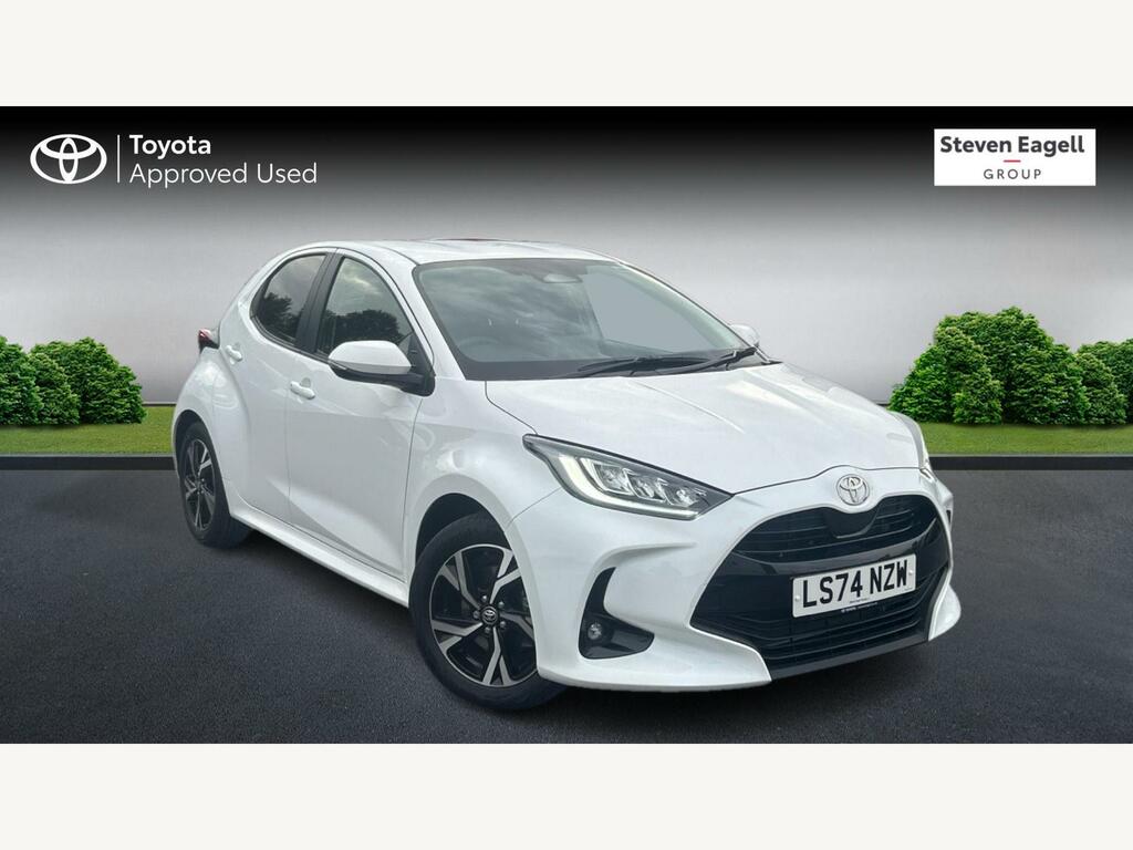 Toyota Yaris 1.5 Vvt-h Design E-cvt Euro 6 Ss LS74NZW White #2