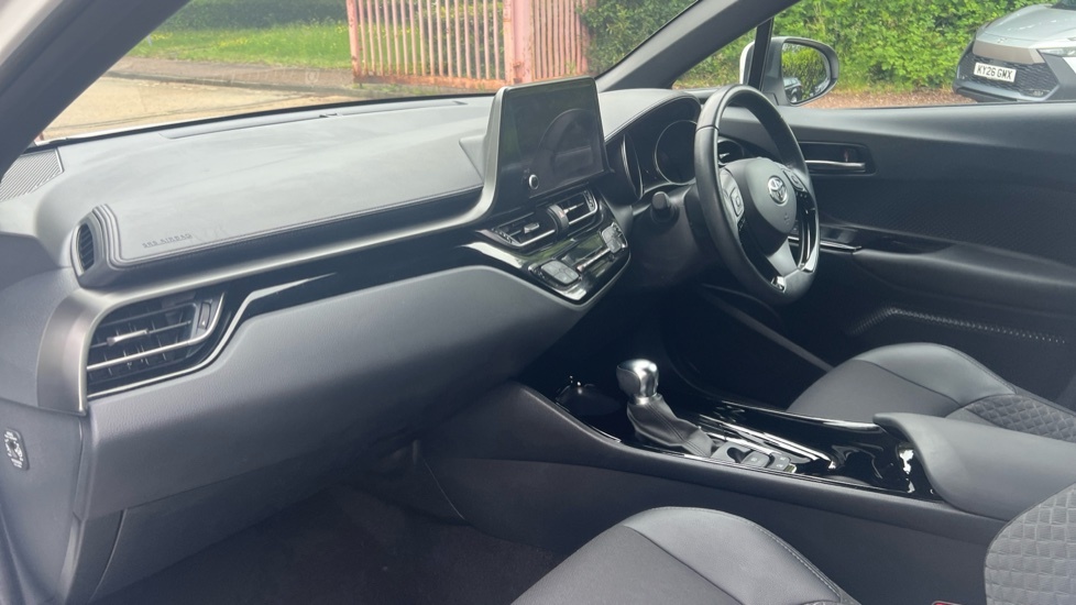 Toyota C-Hr 1.8 Vvt-h Design Cvt Euro 6 Ss FL22BYX White #5