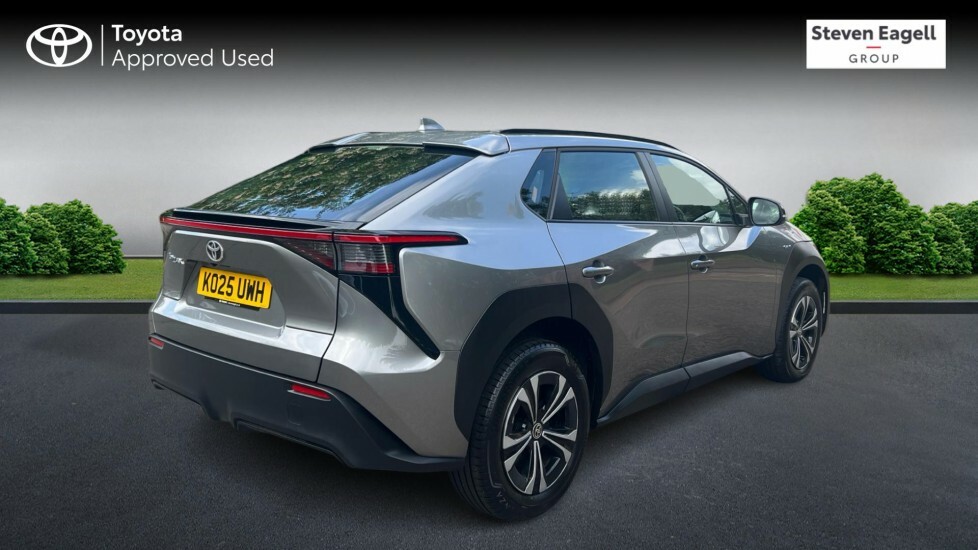 Toyota bZ4X 71.4Kwh Pure 11Kw Obc KO25UWH Grey #2
