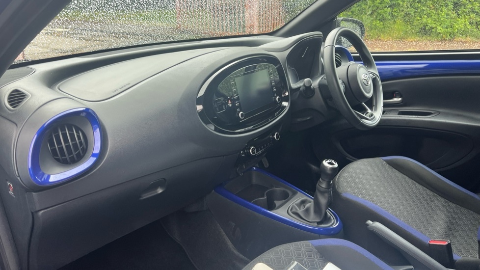 Toyota Aygo X 1.0 Vvt-i Edge Euro 6 Ss KP73EYX Blue #5