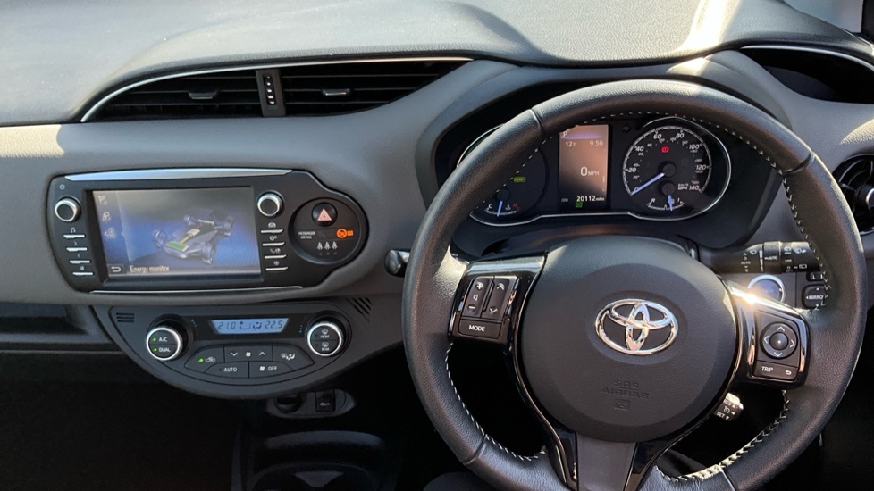 Toyota Yaris 1.5 Vvt-h Icon Tech E-cvt Euro 6 Ss LS69HFO White #6