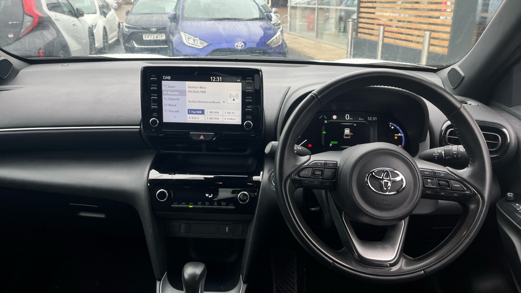 Toyota Yaris Cross 1.5 Vvt-h Design E-cvt Euro 6 Ss VN73HTZ White #5