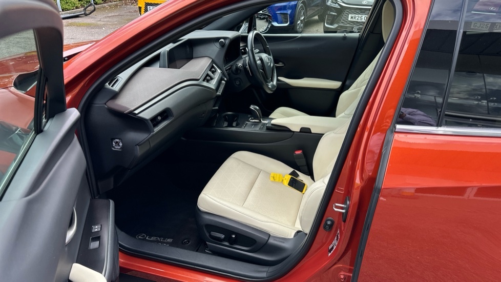 Lexus UX 300E 54.3Kwh Premium Plus Suv 2 Orange #6