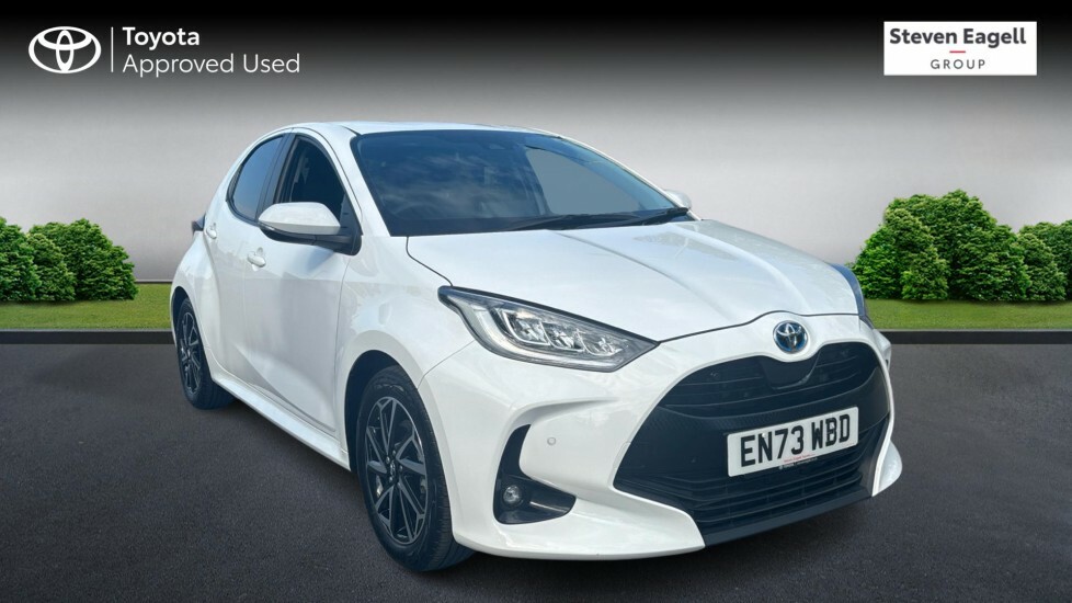 Toyota Yaris 1.5 Vvt-h Design Hatchback Hybrid E-cvt White