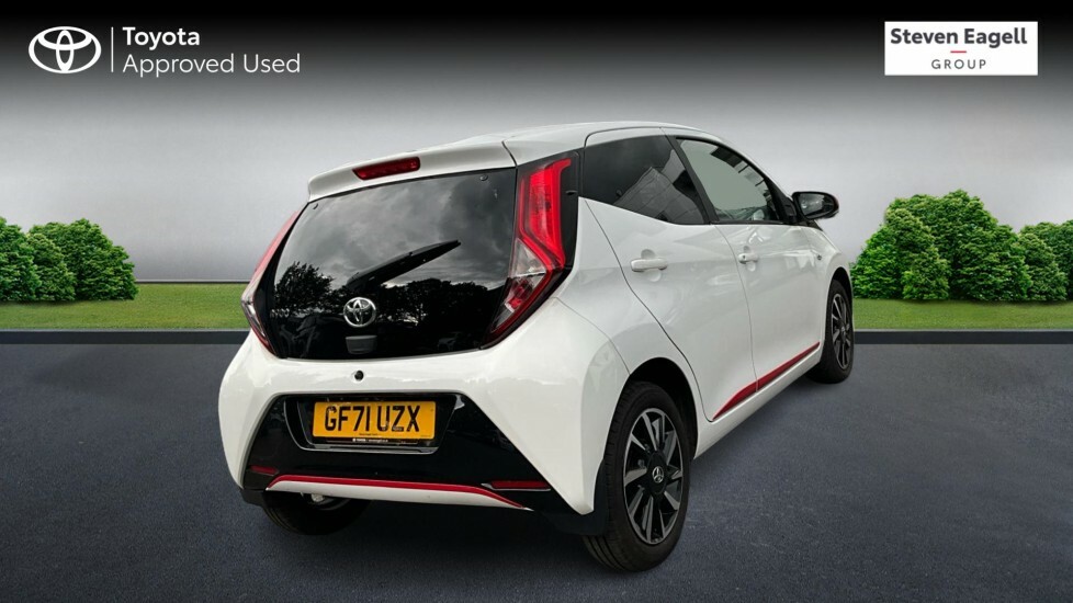 Toyota Aygo 1.0 Vvt-i X-trend Euro 6 Ss GF71UZX White #2