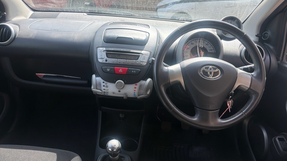 Toyota Aygo 1.0 Vvt-i Euro 5 KV13VBO Black #6