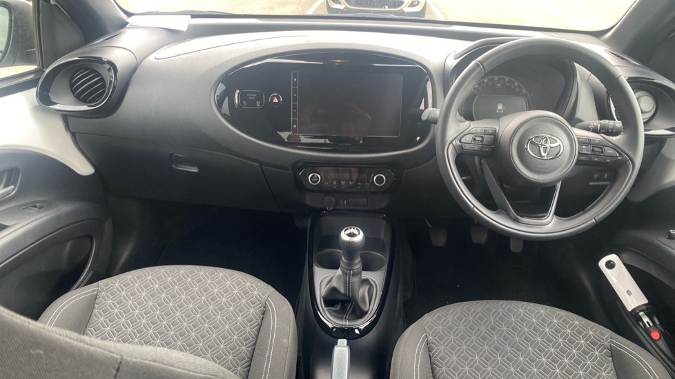 Toyota Aygo X 1.0 Vvt-i Edge Euro 6 Ss GU24UGO White #6
