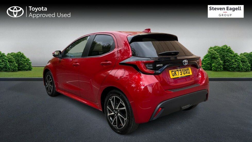 Toyota Yaris 1.5 Vvt-h Design Hatchback Hybrid E-cvt GK73UXO Red #4
