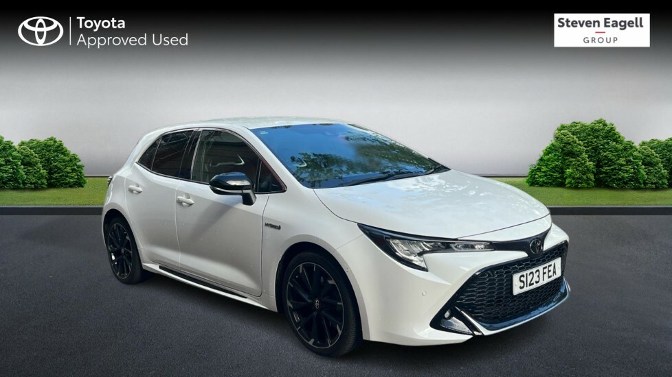 Toyota Corolla 2.0 Vvt-h Gpf Gr Sport Hatchback Hybrid White