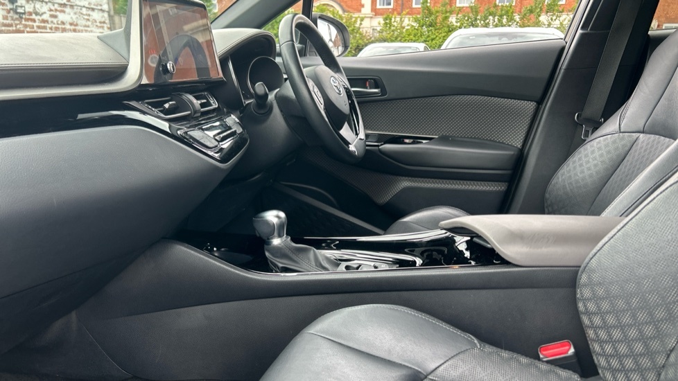 Toyota C-Hr 1.8 Vvt-h Excel Cvt Euro 6 Ss VE72FPT White #5