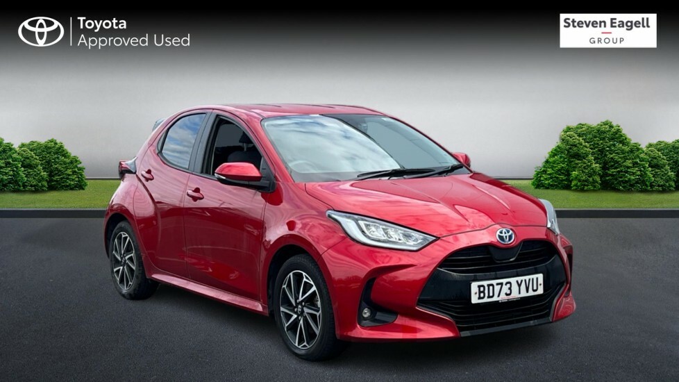 Toyota Yaris 1.5 Vvt-h Design E-cvt Euro 6 Ss Red