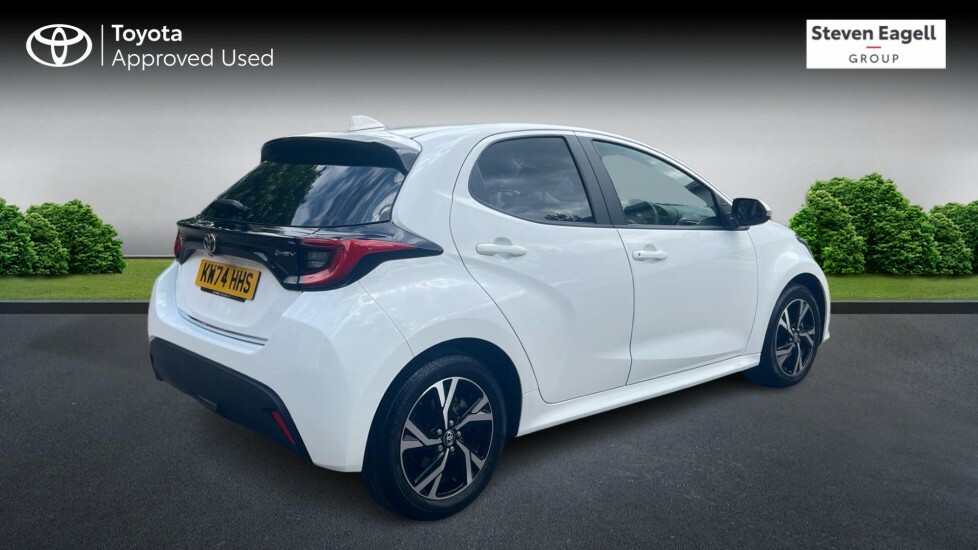 Toyota Yaris 1.5 Vvt-h Design E-cvt Euro 6 Ss KW74HHS White #2
