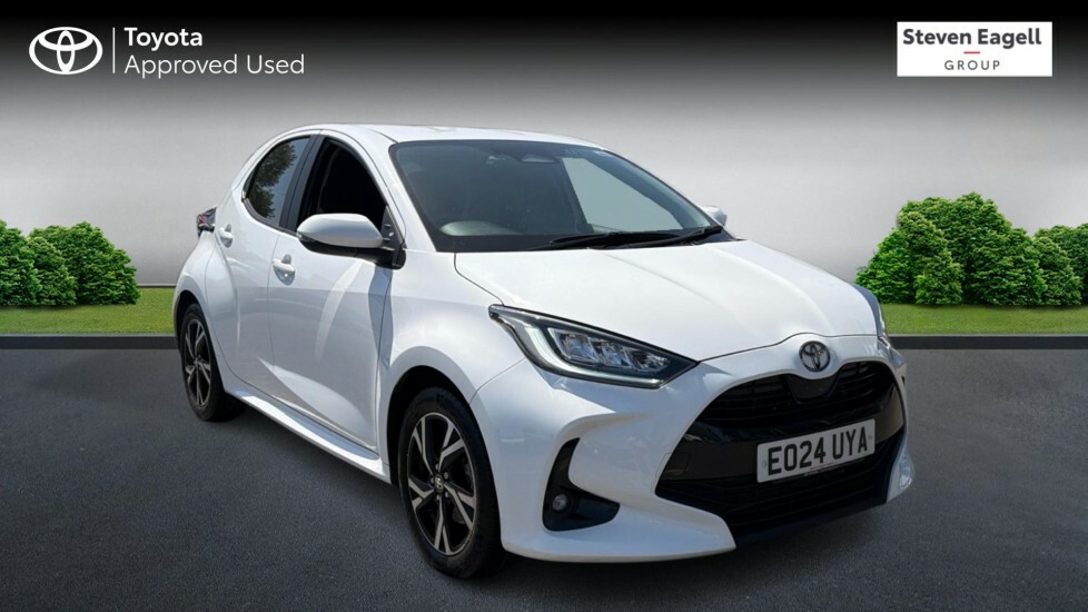 Toyota Yaris 1.5 Vvt-h Design E-cvt Euro 6 Ss White