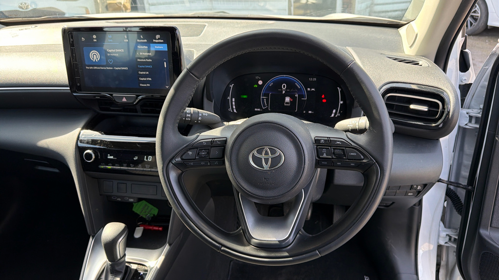 Toyota Yaris Cross 1.5 Vvt-h Icon E-cvt Euro 6 Ss EO25HVU White #6
