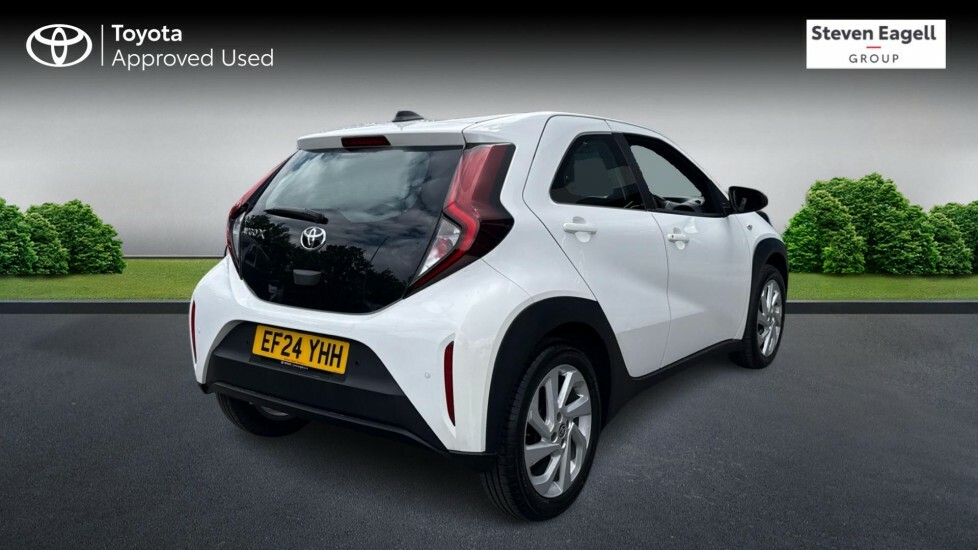 Toyota Aygo X 1.0 Vvt-i Pure Hatchback Euro 6 EF24YHH White #2