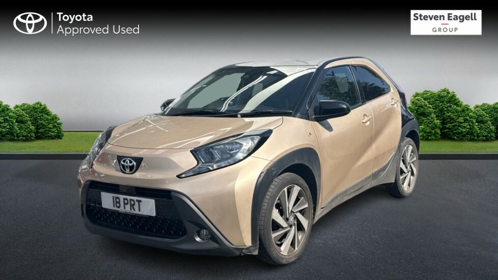 Toyota Aygo X 1.0 Vvt-i Edge X-shift Euro 6 Ss FM73TTZ Beige #3
