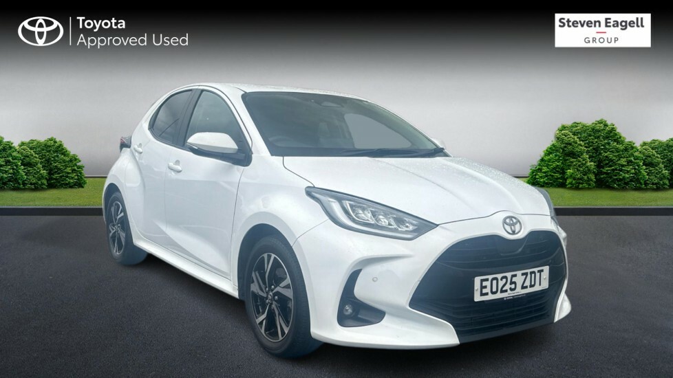 Toyota Yaris 1.5 Vvt-h Design E-cvt Euro 6 Ss White