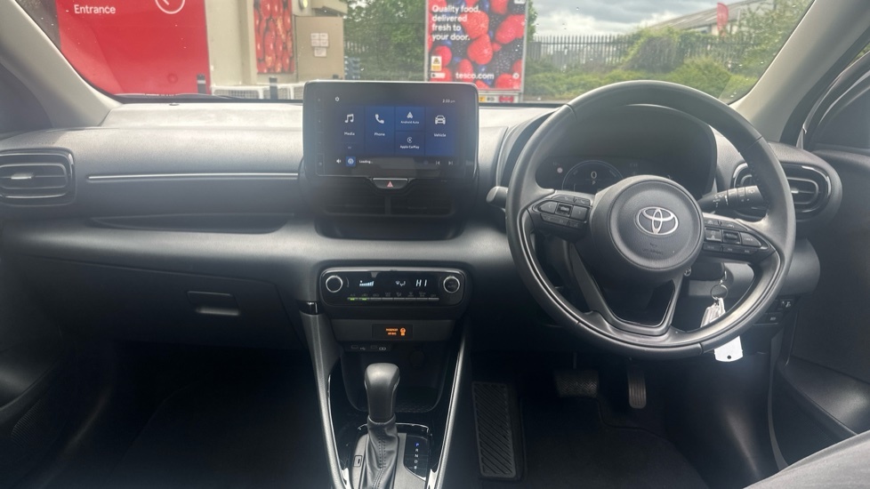Toyota Yaris 1.5 Vvt-h Design E-cvt Euro 6 Ss EO25ZDT White #6