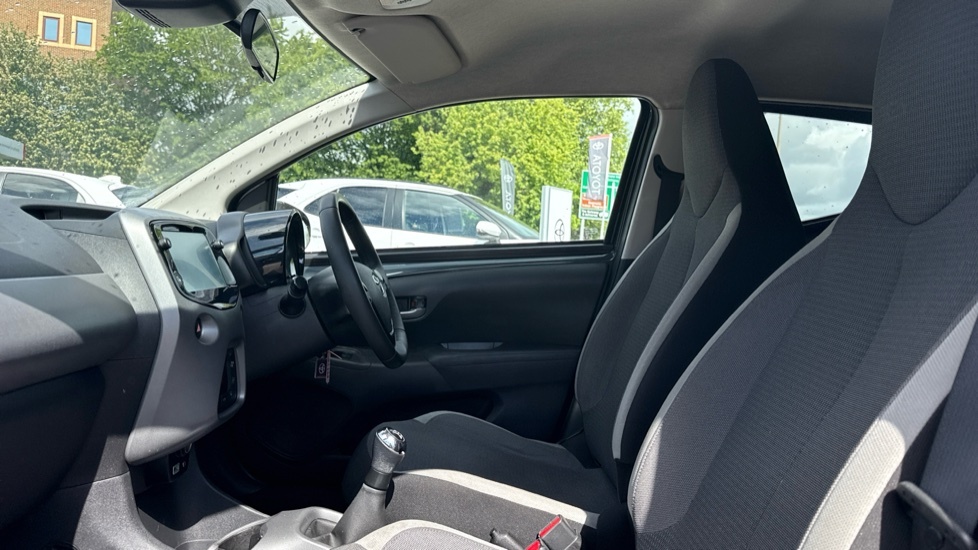 Toyota Aygo 1.0 Vvt-i X-trend Euro 6 Safety Sense EX70BTZ Grey #5