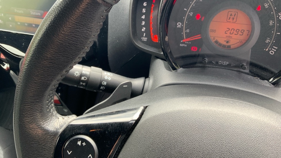 Toyota Aygo 1.0 Vvt-i X-trend X-shift Euro 6 Safety Sense Red #5