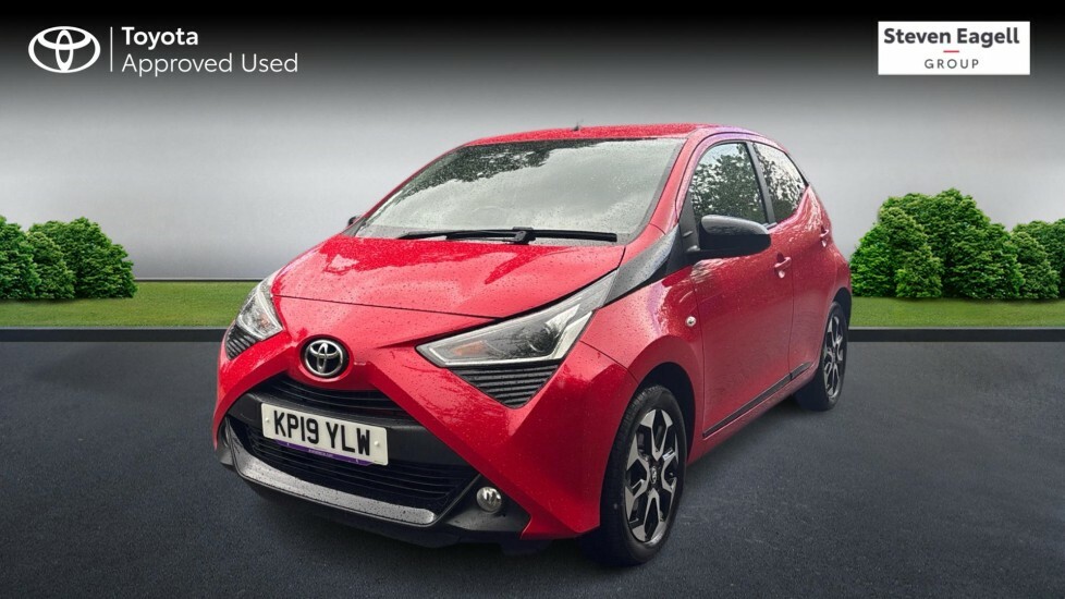 Toyota Aygo 1.0 Vvt-i X-trend Funroof X-shift Euro KP19YLW Red #3
