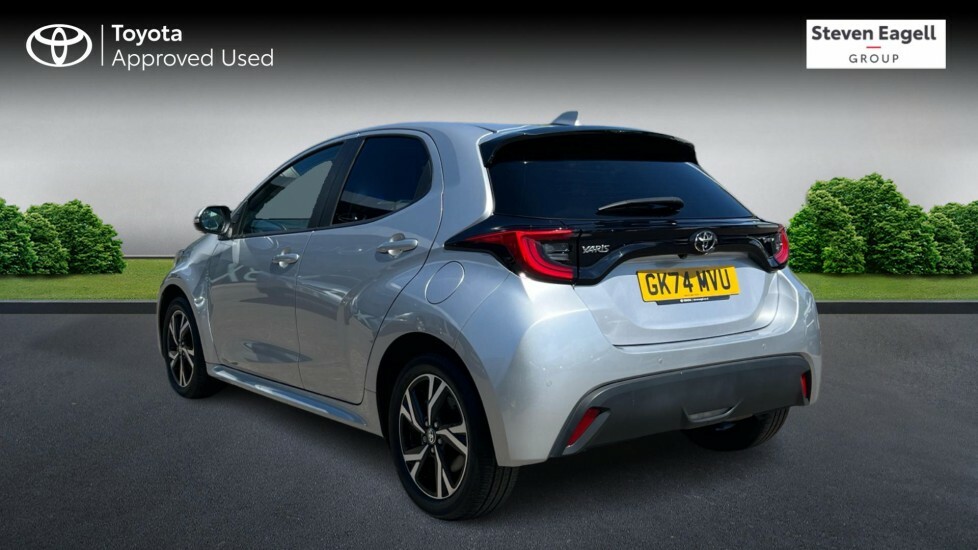 Toyota Yaris 1.5 Vvt-h Design E-cvt Euro 6 Ss GK74MVU Silver #4
