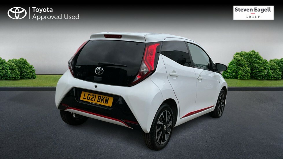 Toyota Aygo 1.0 Vvt-i X-trend Euro 6 Ss LG21BKW White #2