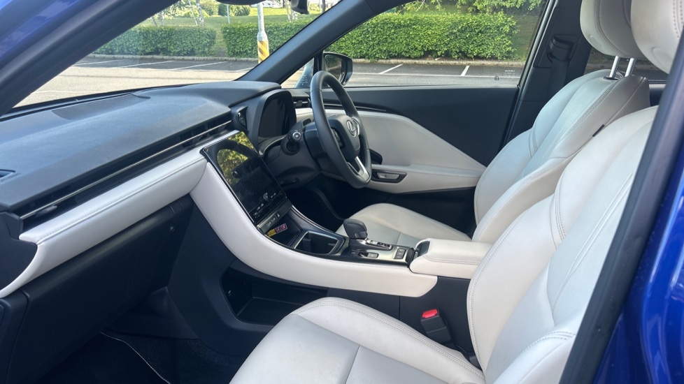 Lexus LBX 1.5 Vvt-ie Premium Plus Suv Hybrid E-cv AF25URE Blue #6