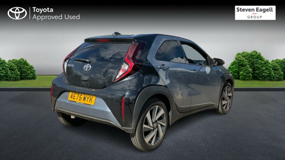 Toyota Aygo X 1.0 Vvt-i Edge Euro 6 Ss AE75WYK Grey #2