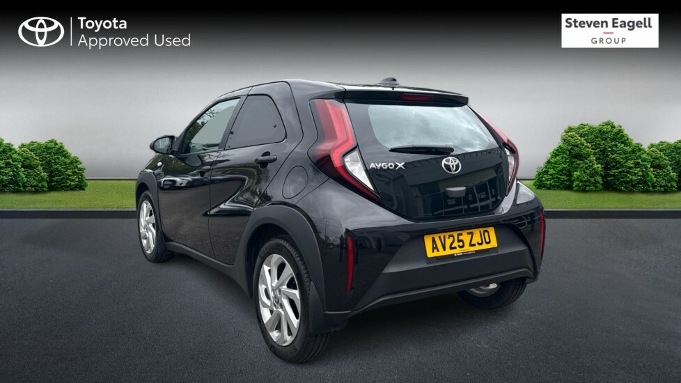 Toyota Aygo X 1.0 Vvt-i Pure Euro 6 Ss AV25ZJO Black #4