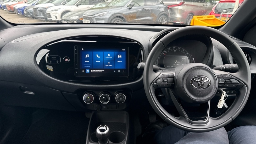 Toyota Aygo X 1.0 Vvt-i Pure Euro 6 Ss AV25ZJO Black #5