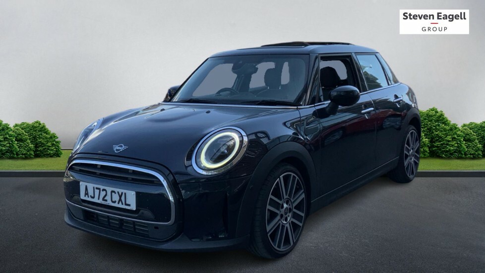 Mini Hatch 5-Door Hatch Cooper Exclusive AJ72CXL Black #3