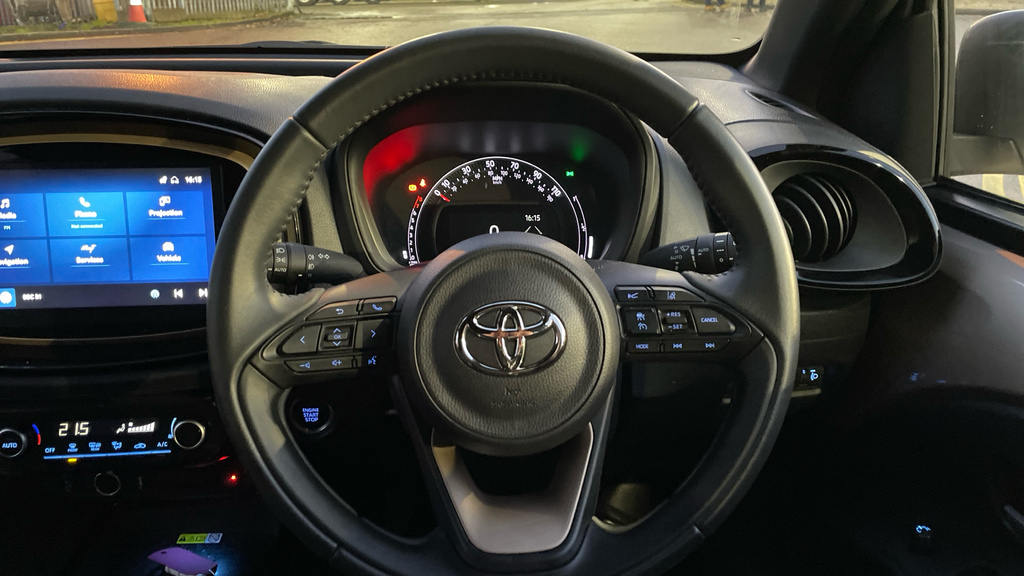 Toyota Aygo X 1.0 Vvt-i Exclusive Euro 6 Ss GV73LZN Beige #6