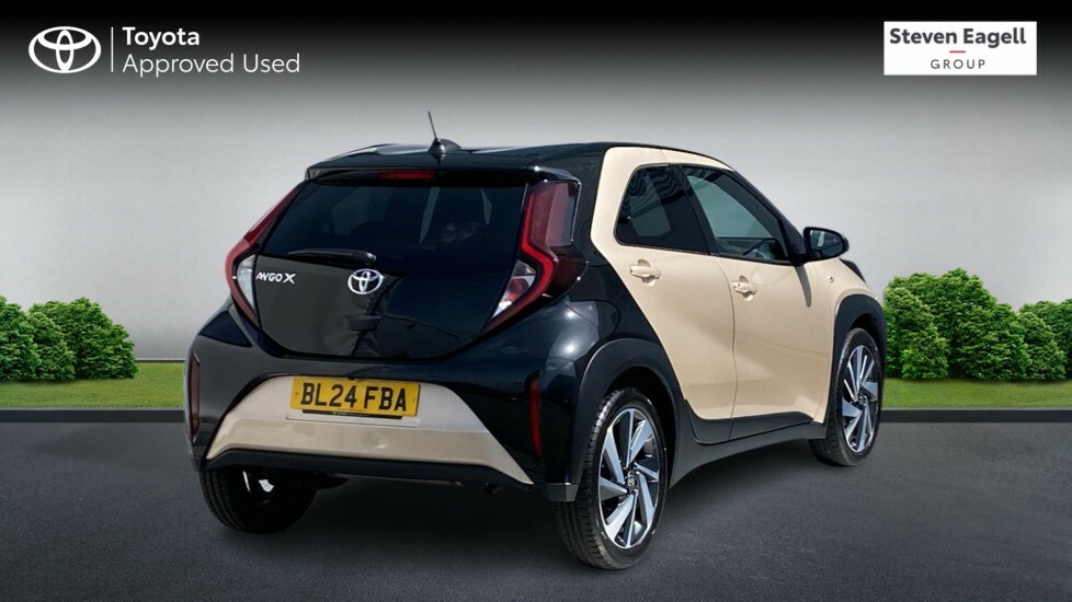 Toyota Aygo X 1.0 Vvt-i Edge Euro 6 Ss BL24FBA Beige #2