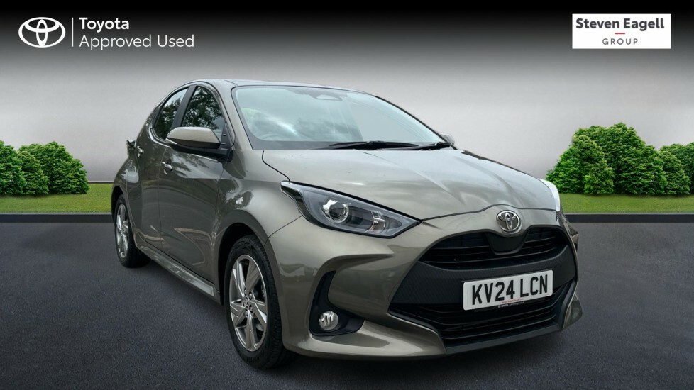 Toyota Yaris 1.5 Vvt-h Icon Hatchback Hybrid E-cvt E Brown
