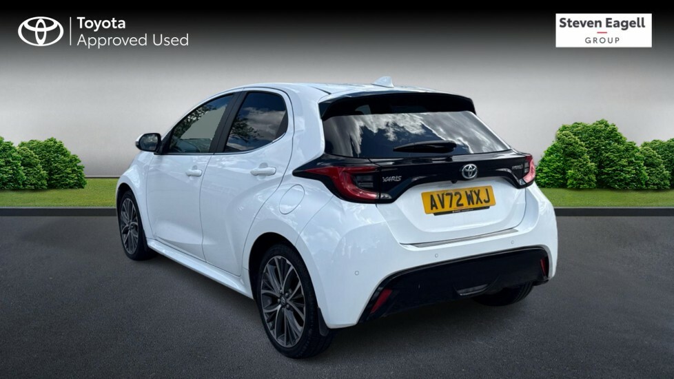 Toyota Yaris 1.5 Vvt-h Excel E-cvt Euro 6 Ss AV72WXJ White #4