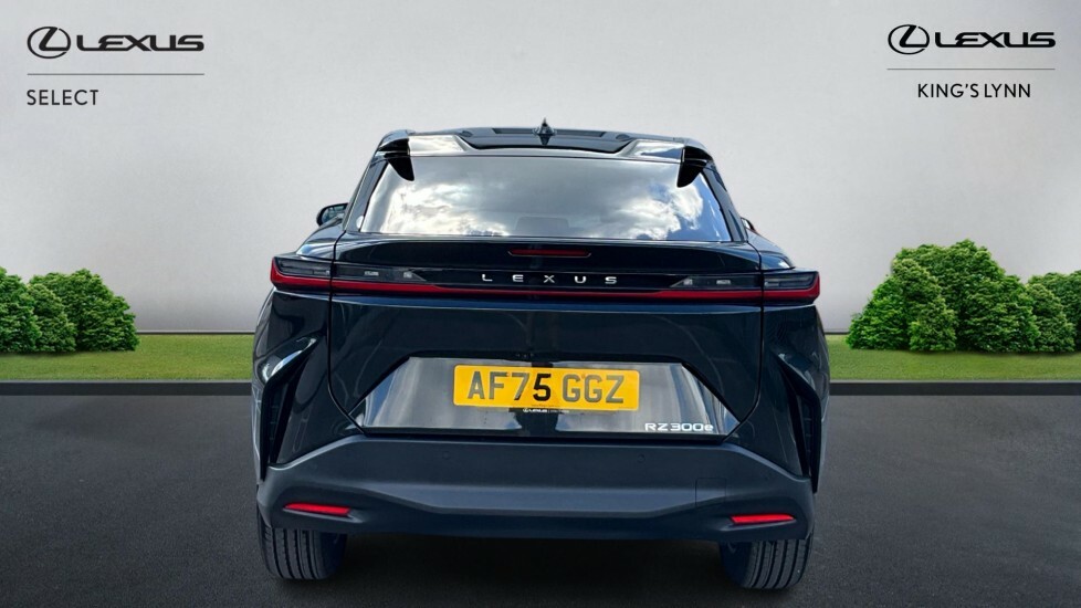 Lexus RZ 300E 71.4Kwh Premium Black #5