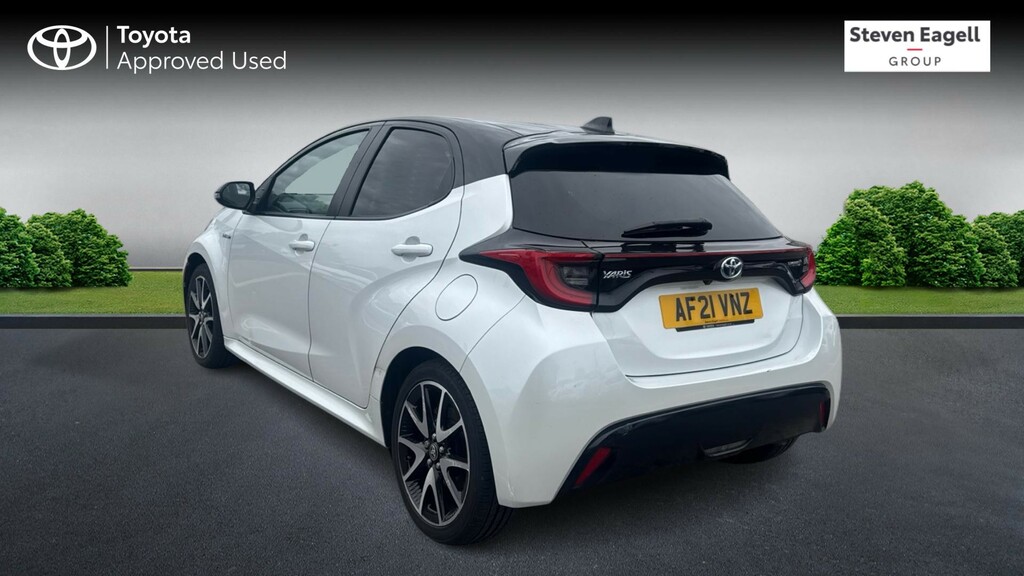 Toyota Yaris 1.5 Vvt-h Dynamic E-cvt Euro 6 Ss AF21VNZ White #4