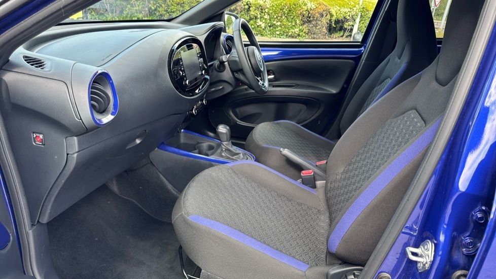 Toyota Aygo X 1.0 Vvt-i Edge X-shift Euro 6 Ss EJ73XTN Blue #5